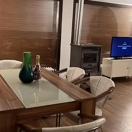 Beautiful 8 Bed In Apartmán *